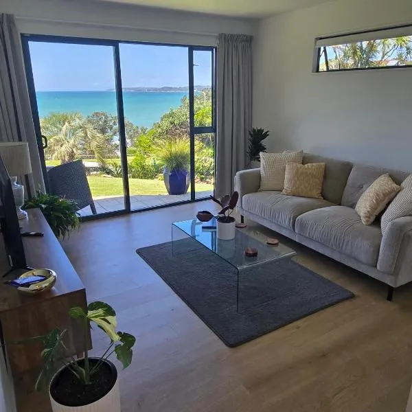Apartment at the Beach, ξενοδοχείο σε Red Beach
