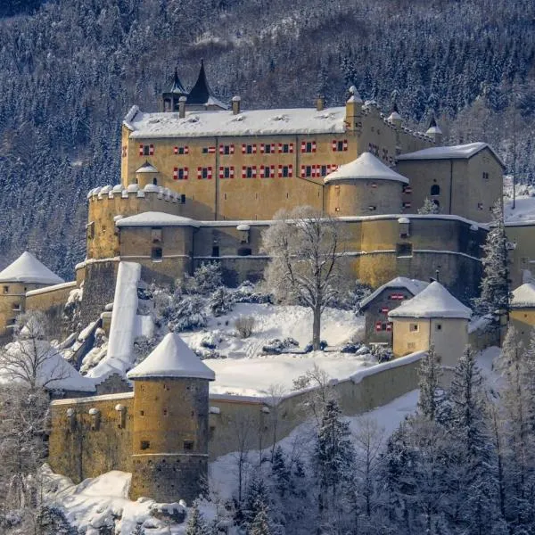 Der Burgblick-Adults Only, hôtel à Werfen