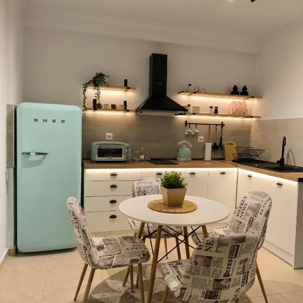 Simple Home, hotell i Karditsa