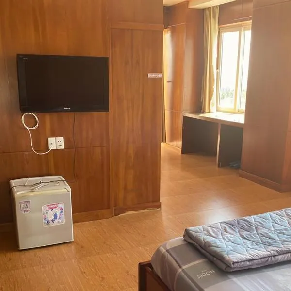 Jolilian Hotel Bãi Sau,位于头顿的酒店