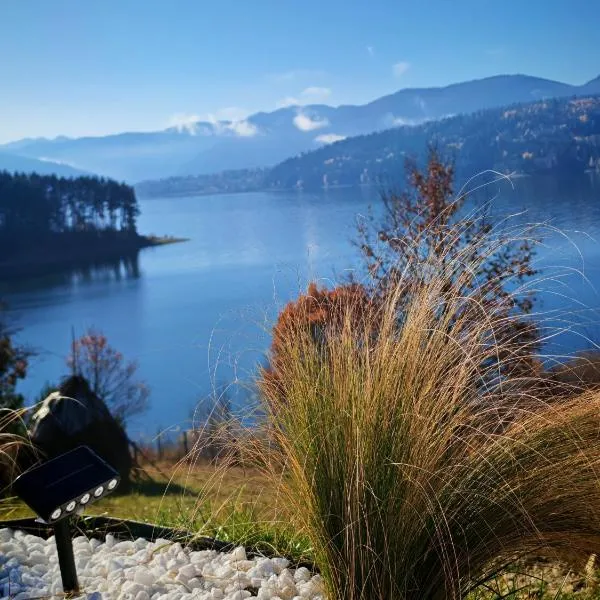 Moon Lake Bicaz - Aurora Garden, hotel em Buhalniţa