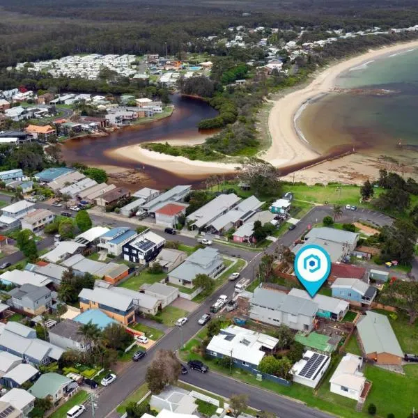 Sandy Feet Retreat I Pet Friendly I 1 Min Walk to Beach, hotel v destinaci Currarong