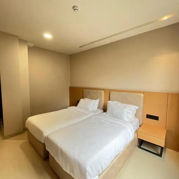 Hotel Nirvana Nest, hotel in Lucknow