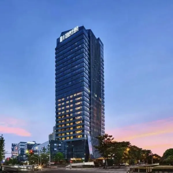 Ningbo Wanda Moments Hotel, ξενοδοχείο σε Ningbo