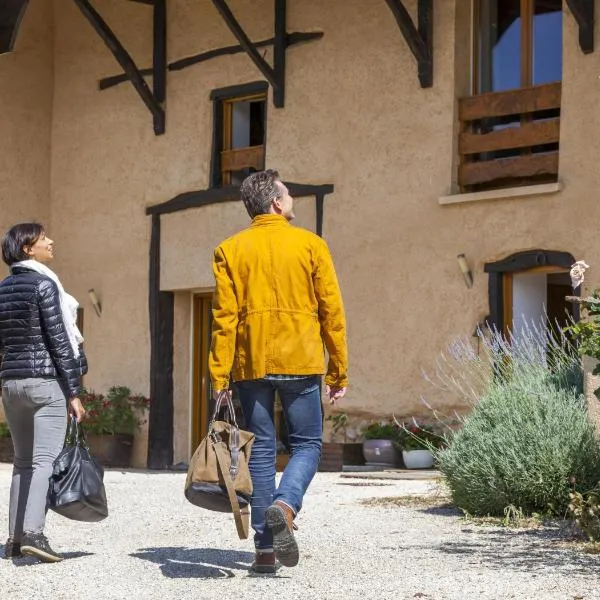 Plaine et Colline Chambres et table d'hôtes Isère, hotel en Gillonnay