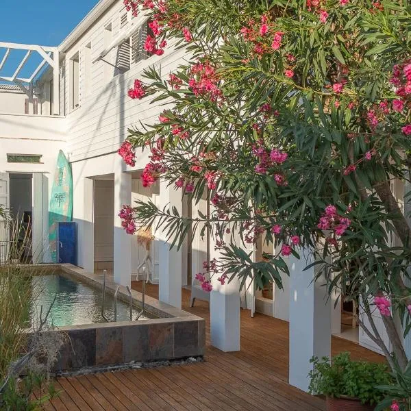 La Kazaka Terre Sainte, hotel v destinaci Saint-Pierre