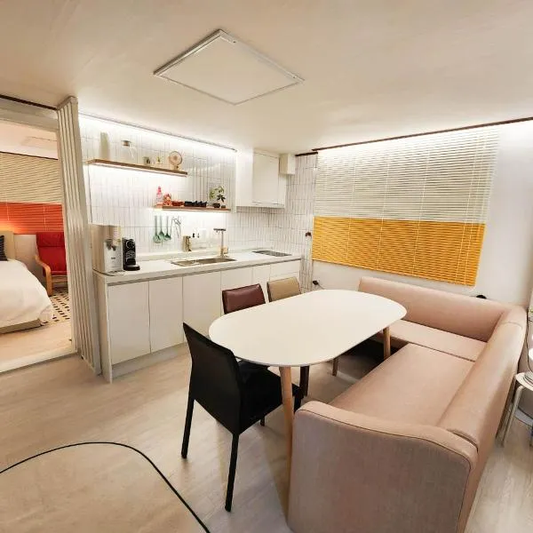 New Sale 프리미엄 대치 강남 The Premium Daechi Gangnam, hotel in Seoul