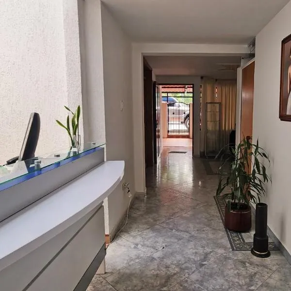 Casa del Pino, hotel em Popayan