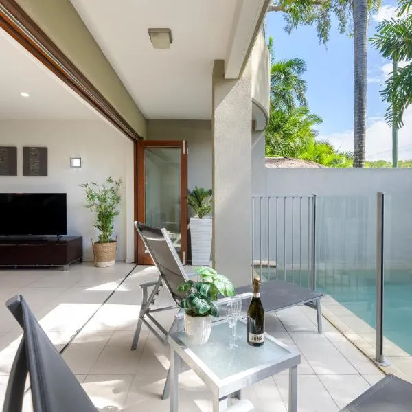 Watermark villa 1 with private pool - Near the beach, hotel a Port Douglas