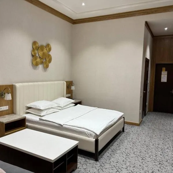 Hotel Elegant, khách sạn ở Andijon