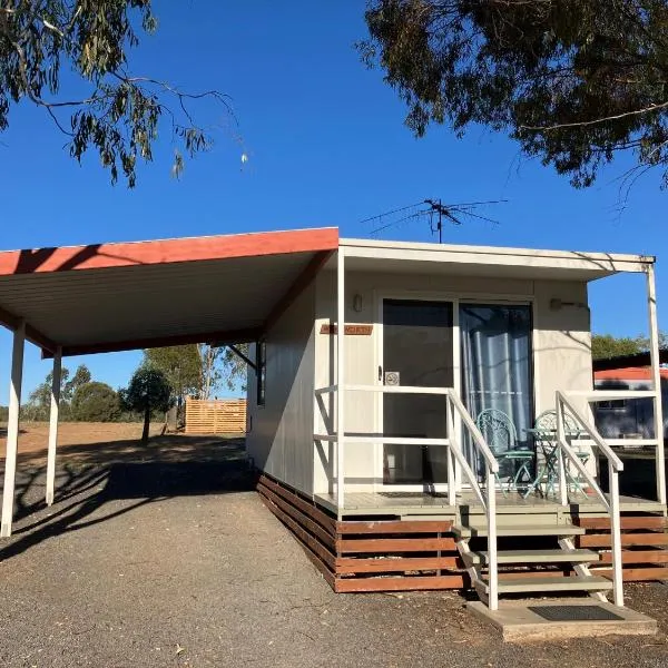 Major Mitchell Caravan Park，位于Mitchell的酒店