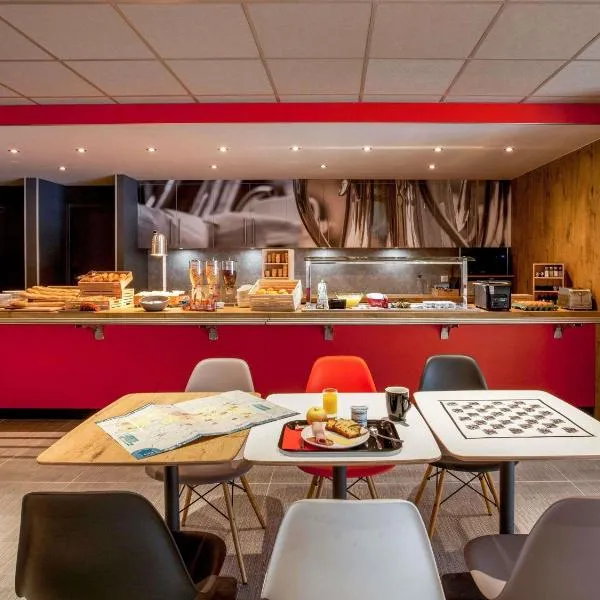 ibis Cahors، فندق في كاهور