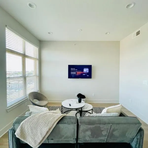 Cozy, Charming, and Chic Stay, hotell Dallases