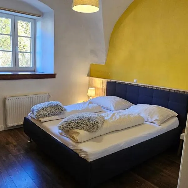 Ferien- und Pferdegut Schloss Treffen, ξενοδοχείο σε Treffen