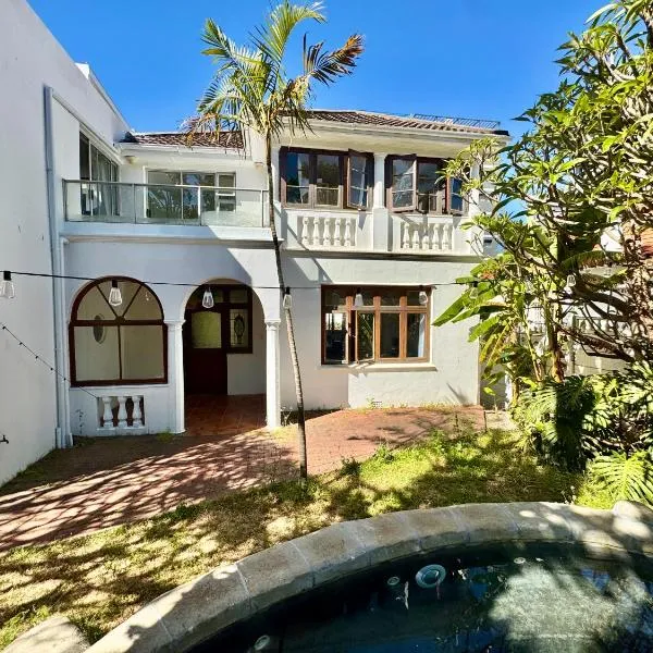 Soul Fam Hostel - LGBTQ Inclusive, hotel in Cape Town