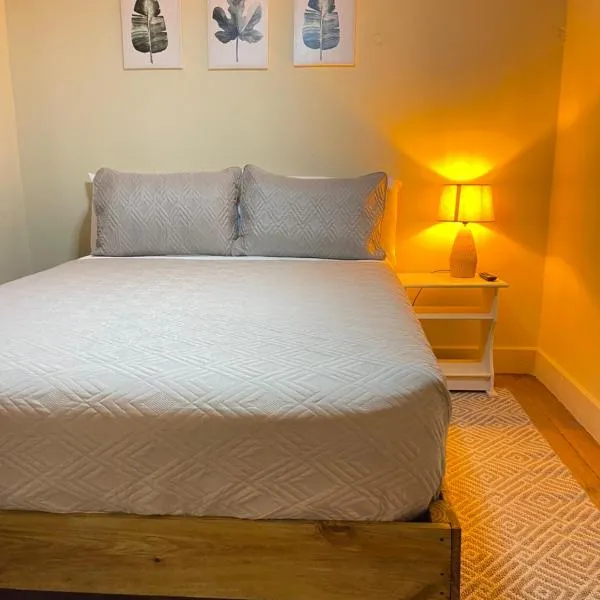 West end inn, ξενοδοχείο σε West End