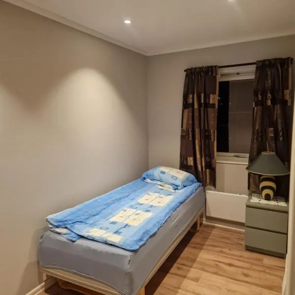 Leiligheten i Rørvik، فندق في Indre Vikna