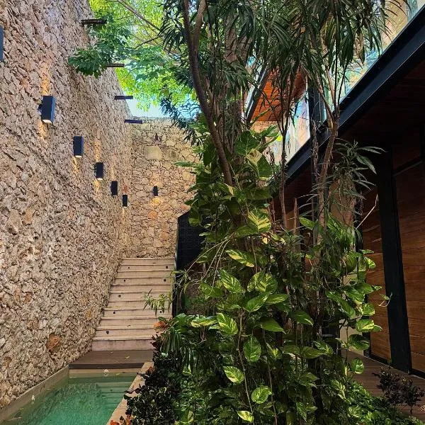 Hotel Travertino, hotel v destinaci Mérida