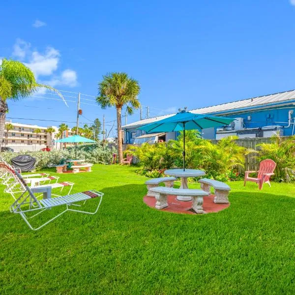 Carousel Suites -Redington Shores, hotel i Redington Shores