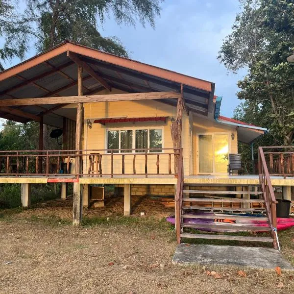 mor aud sriboya home, hotel v destinácii Ko Siboya