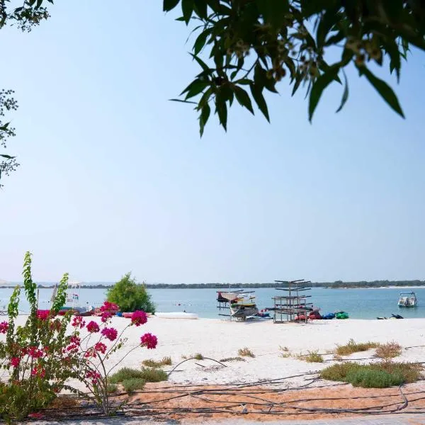 Yas Island Mayan 2 Junior 1 Bed Apartment by Central Stay, hotel v destinaci Abu Dhabi