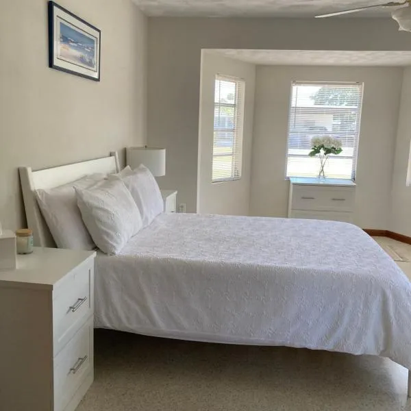 Historic Cocoa Village Riverwalk, hotel in Rockledge