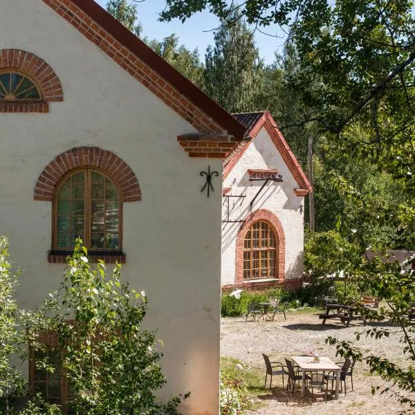 Franshammars vandrarhem, hotel en Hassela