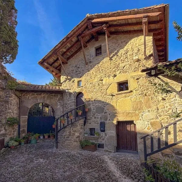 LITTLE TOWER、ポテスのホテル