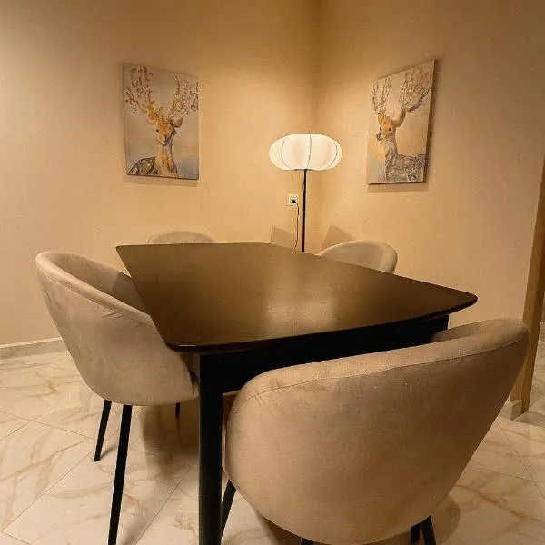 Relax Family 12 - Cozy Entire Apartment in City Center, хотел в Варзазат