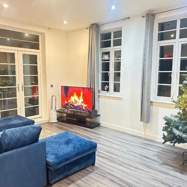 Nottingham City Centre 3 Bed Luxury Apartment, Hotel in Nottingham
