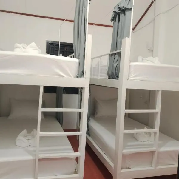 The Sun Backpackers Hostel, hotel em Nongkhiaw