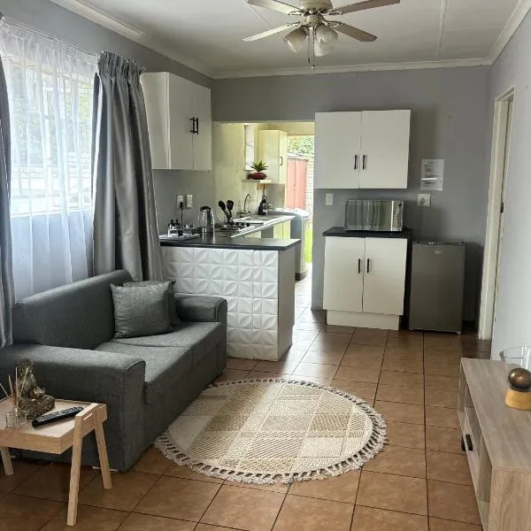 Tana's flat, hôtel à Brakpan