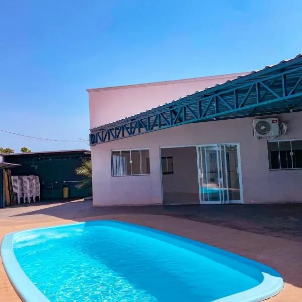 Casa de Lazer Completa com Piscina e Churrasqueira, hotelli Alta Florestassa