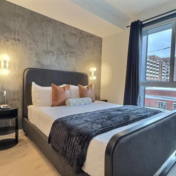 Bham Studio, Gym Access, Steps from Downtown, отель в Бирмингеме