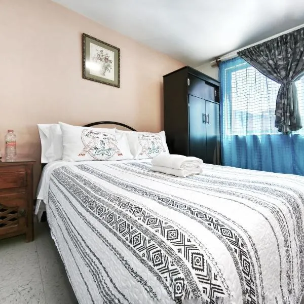 Nice bedroom at 5 min Mexico City Airport T1 & T2, ξενοδοχείο στην Πόλη του Μεξικού
