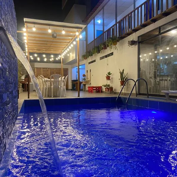 Villa Alfonso - Casa playa con piscina temperada, hotell Limas