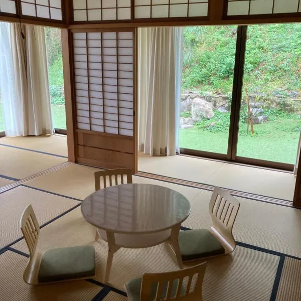 ヴィラこんぴら Villa Konpira, hotel en Kotohira
