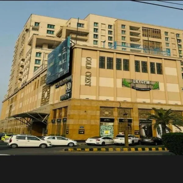 Premium Gold Crest Luxury Apartment DHA Lahore by LMY, ξενοδοχείο στη Λαχόρη