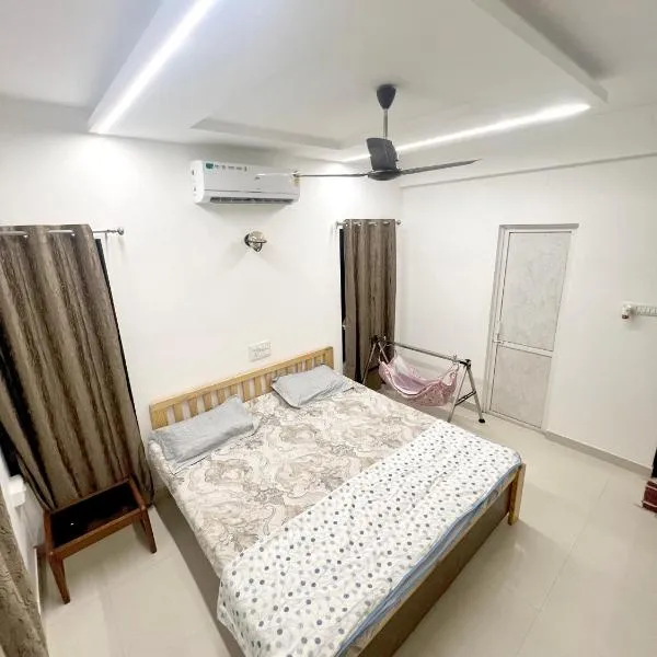 Nisarg Home Stay, hôtel à Bhuj