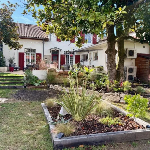 La Maison Florence, hotel in Mont-de-Marsan