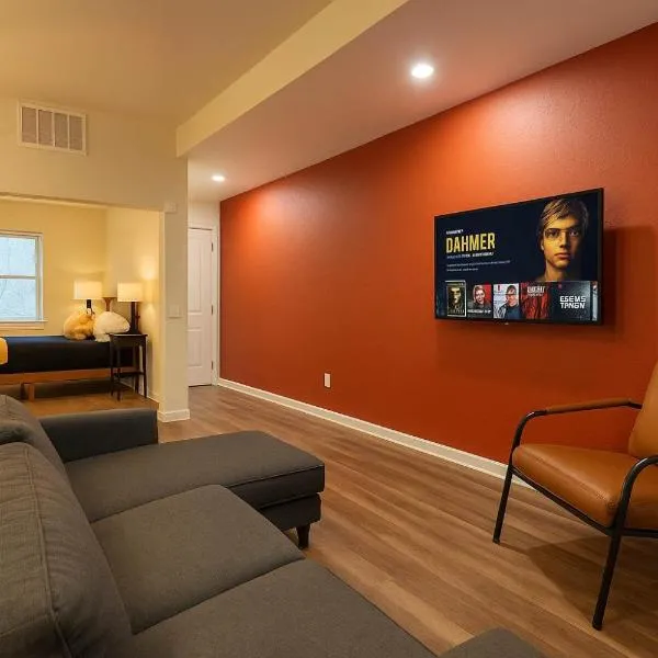Soulard King Loft near Anheuser-Busch Brewery, hotel Saint Louisban