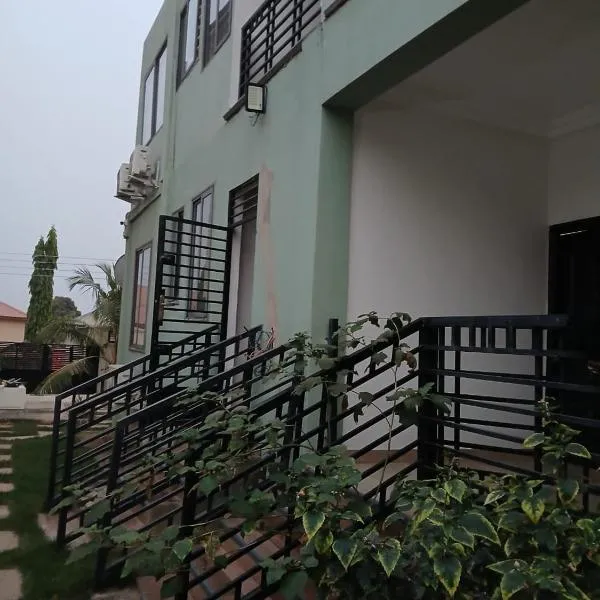 The Dome Apartment 1, hotel Kumasiban