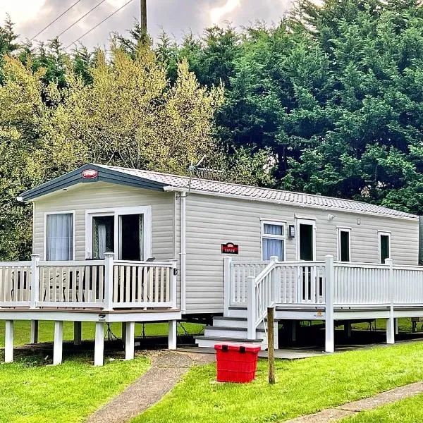 Isle of Wight Caravan, hotel in Shanklin