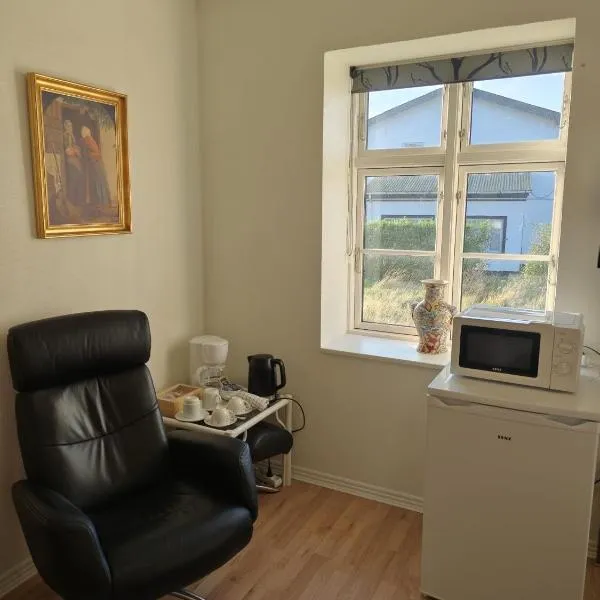 House on Vellingtoft in Kværs - apartment and deluxe rooms, hotel v destinaci Grasten