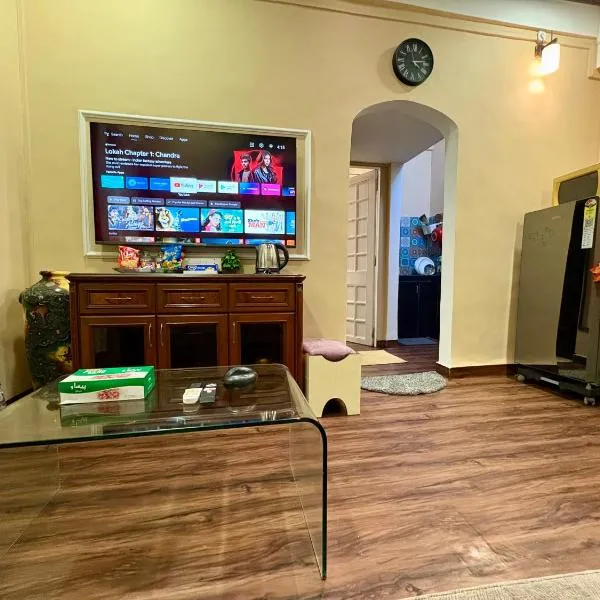 1BHK CASA BELLA Off Linking rd Ground floor, viešbutis Mumbajuje