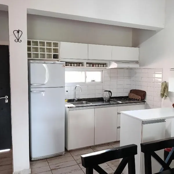 Casa Barrancas del Río Anisacate, hotel en Villa Anisacate