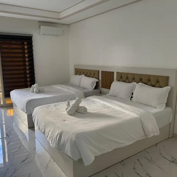 OYUSTAY Clark Terrace condo Staycation with 2 beds near airport HANN CASINO, hotel in Fort Stotsenburg