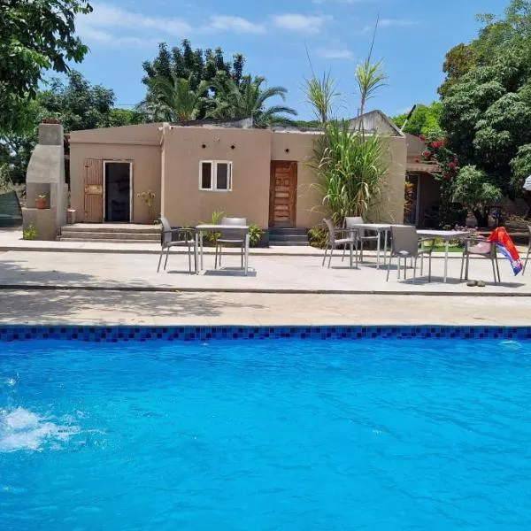 Comfort Inn Guest House, hotel in Maputo