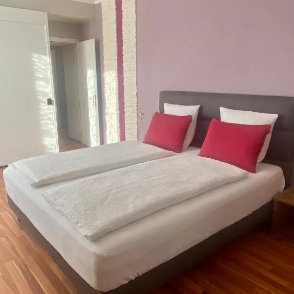 Hôtel de la Gare, hotel em Saignelégier