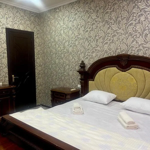 Hostel Marshal, hotel a Termiz